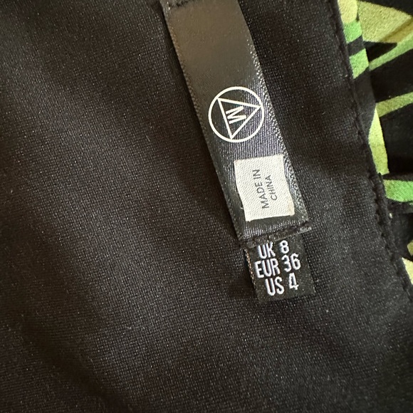 Asos Tropical Crop Top - Picture 4 of 4